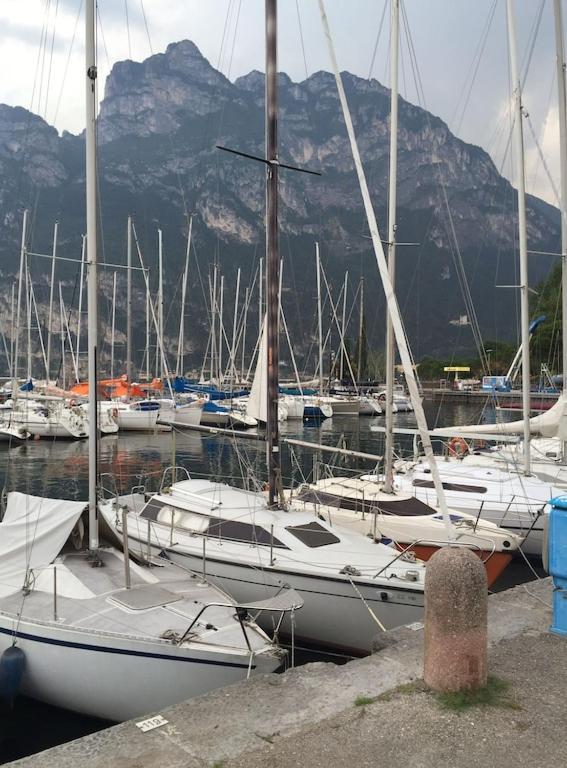 Casa Filippo Large 3 Room Apartment, Close To The Beach, Free Wifi Internet Riva del Garda Extérieur photo