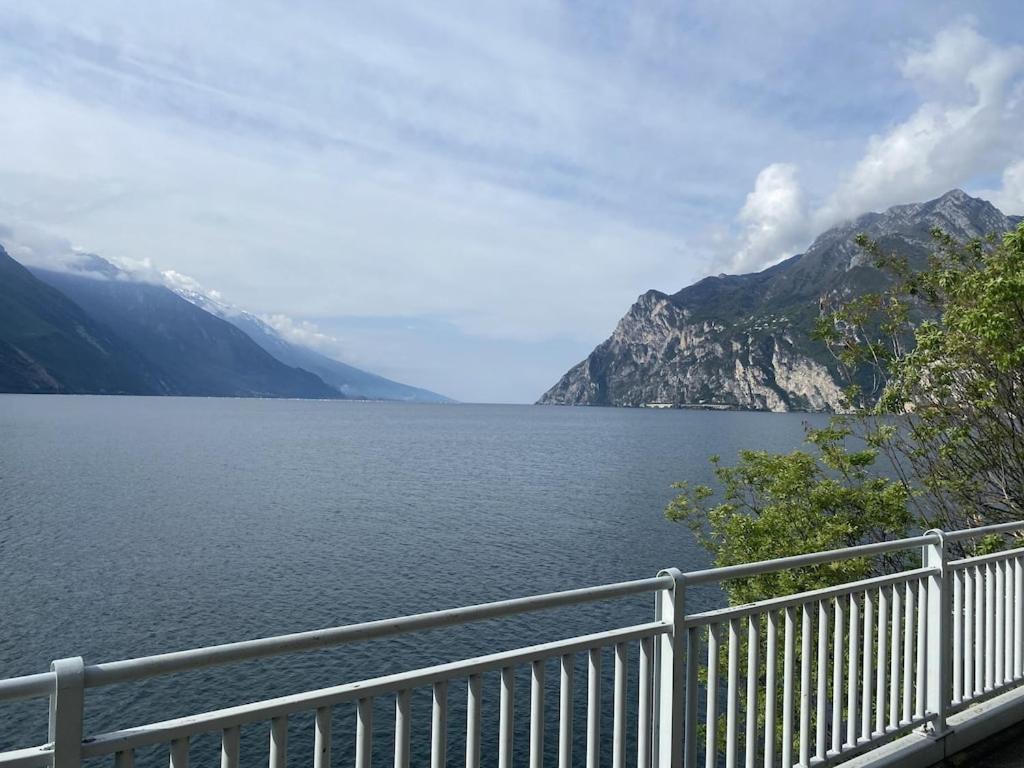 Casa Filippo Large 3 Room Apartment, Close To The Beach, Free Wifi Internet Riva del Garda Extérieur photo